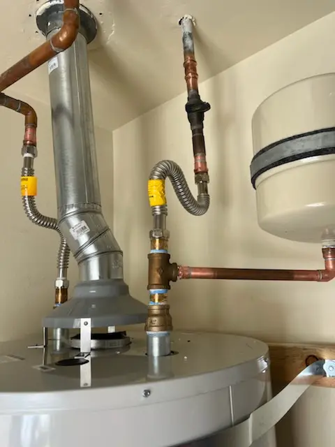 Water heater installation and plumbing repair in Glenview